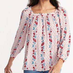 👗NWT Pink floral blouse